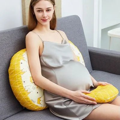 Coussin-de-grossesse-pour-dormir-Bateau-fille-assise